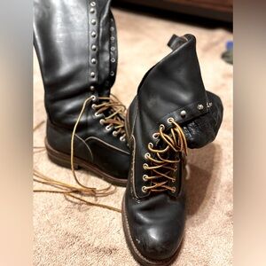 Red wing leather lace up boots for men size 11 slightly worn